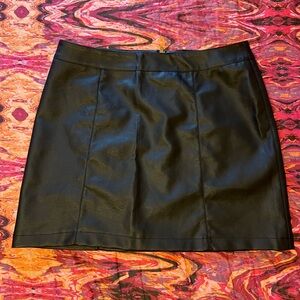 Plus Size Faux Leather Mini Skirt